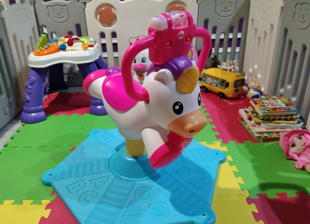 Fisher Price Bounce & Spin Unicorn